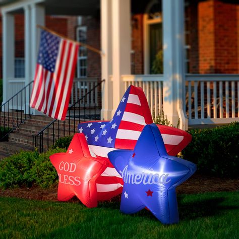 Open Porch, Patriotic Porch, Patriotic Stars, 4th Of July Celebration, Patriotic Party, Garden Backyard, 4th Of July Decorations, Outdoor Holiday Decor, Star Decorations