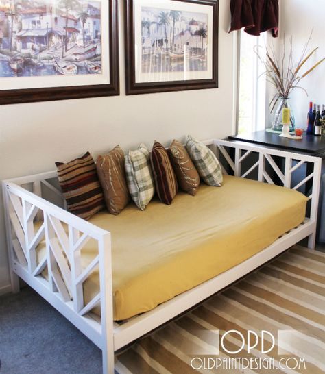 Sofa Daybed, Diy Furniture Building, Diy Daybed, Diy Bed Frame, Bed Plans, Day Bed, Diy Sofa, Diy Furniture Couch, Interior Deco