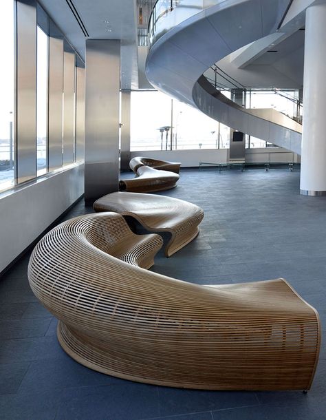 Wooden seating with sexy curves Lobby Furniture, Lobby Seating, Old House Interior, Sculptural Furniture, Futuristic Furniture, Parametric Design, Lobby Design, Chaise Design, Wooden Bench