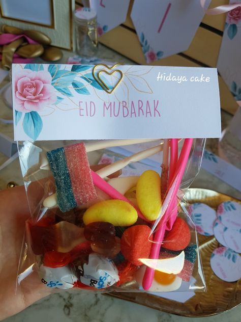 Decoration Aid Moubarak, Deco Aid Moubarak, Deco Ramadan, Eid Vibes, Aid El Fitr, Eid Moubarak, Hot Air Balloon Decorations, Eid Crafts, K Crafts