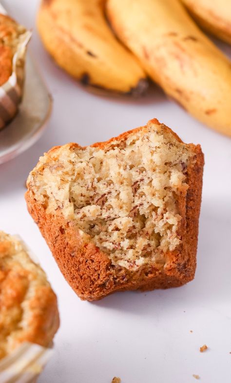 Banana Bread Muffins - Girl Versus Dough Fluffy Banana Muffins, Fluffy Banana Bread, Mango Pie, Vegan Egg Replacement, Classic Banana Bread, Banana Buttermilk, Breakfast Muffin, Bakery Style Muffins, Banana Bread Muffins