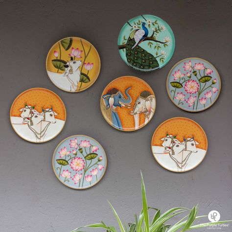 Indian Folk Wall Art, Pichwai Wall Plates, Pichhvai Art, Pichwai Paintings Motifs, Pichvai Painting, Pichwai Art, Rajasthani Painting, Pichwai Painting, Kalamkari Painting