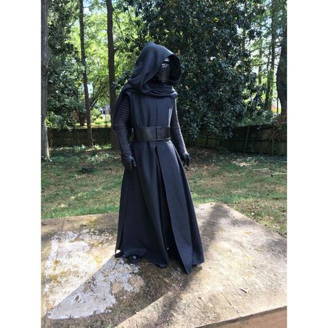 Female Kylo Ren Cosplay, Kylo Ren Costume, Kylo Ren Costumes, Sith Costume, Kylo Ren Cosplay, Star Wars Halloween Costumes, Easy Costume, Star Wars Halloween, Star Wars Kylo Ren