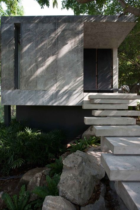 Hilltop House, Escalier Design, Concrete Architecture, Concrete Home, Concrete House, House Stairs, Brutalism, Residential Architecture, Modernism