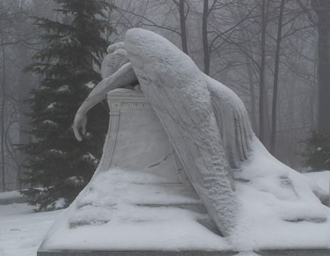 Angel Statue, Angel Aesthetic, Angel Statues, Snow Angels, Winter Aesthetic, Fallen Angel, An Angel, White Aesthetic, Aesthetic Photo