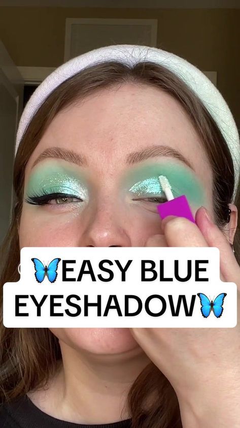 Easy Blue Eyeshadow, Blue Eyeshadow Looks, Makeup Tutorial Eyeshadow, Blue Eyeshadow, Eyeshadow Looks, Eye Makeup Tutorial, Eyeshadow Makeup, Makeup Ideas, Makeup Tutorial