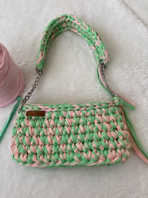 best for crocheting shoulder & handbags designs crochet bag aesthetic #crochetbagaesthetic #crochet #crochetbag #crochetbags 2.377 Crochet Bag Aesthetic, Crochet Store, Crochet Sweater Design, Handmade Aesthetic, Crochet Boho Bag, Diy Crochet Bag, Crochet Shoulder Bags, Free Crochet Bag, Beginner Crochet Tutorial