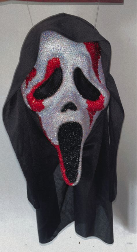 Rhinestone Scream mask Ghost Face Gem Mask, Ghost Face Aesthetic Outfit, Dimond Ghost Face Mask, Scream Mask Costume Women, Gem Scream Mask, Bejeweled Scream Mask, Badazled Ghost Face Mask, Sparkly Ghostface Mask, Sparkly Scream Mask