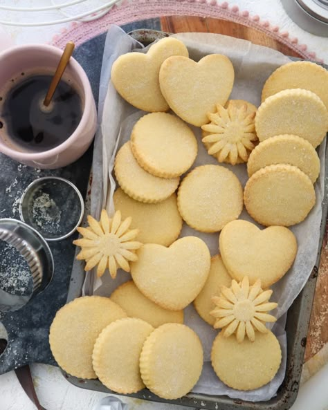 Gluten Free Twix, Gluten Free Shortbread Cookies, Baking Healthy, Jammy Dodgers, Gluten Free Shortbread, Gf Food, Gluten Free Biscuits, Gluten Free Cookie Recipes, Gluten Free Christmas