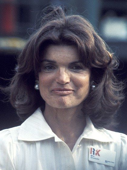 Jackie O Hair, Jackie Oh, Jackie O's, Iconic Hair, Jackie O Style, Jackie Onassis, Tennis Tournament, Why Her, The Kennedys