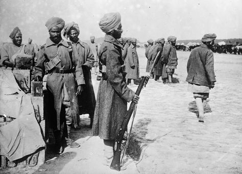 Indian soldiers who served during World War I in France. ca. 1915. (Library of Congress). World War I in Photos: Global Conflict - The Atlantic Colonial India, Boxer Rebellion, Historia Universal, The Great, Western Front, Military Photos, Indian History, Indian Army, British Army