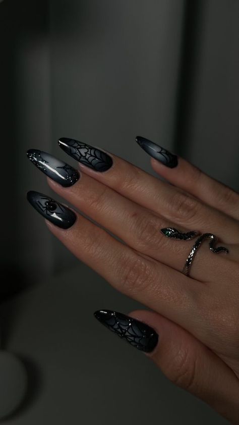 Black Nail Inspo With Rhinestones, Spiderweb Almond Nails, Black Nails Acrylic Halloween, Spider Inspired Nails, Spiderweb Nails Coffin, Punk Halloween Nails, Plum Halloween Nails, Halloween Nails With Glitter, Spider Themed Nails