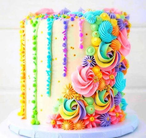 Candy Inspired Birthday Cake, Rainbow Cake Designs Birthday, Neon Rainbow Cake, Art Birthday Cake Ideas, Cakes For 8th Birthday Girl, Girls 10th Birthday Cake, Birthday Cake 10th Girl, Lisa Frank Birthday Cake, Colorful Cakes Birthday