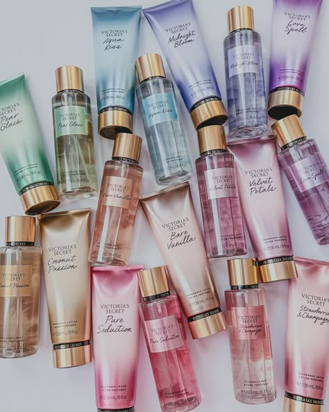 Victoria Secret Perfume Aesthetic, Perfume Victoria Secrets, Emerald Green Prom Makeup, Green Prom Makeup, Perfume Oil Recipes, Making Perfume, Victoria Secret Spray, Perfume Layering, Victoria Secret Perfume Body Spray