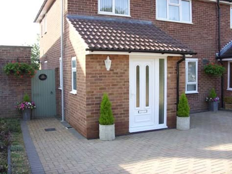 Porch extension Porchway Ideas, Porch With Toilet, Porch Extension With Toilet, Mums Porch, House Frontage, Front Extension, Porch Extension, Sas Entree, Brick Porch