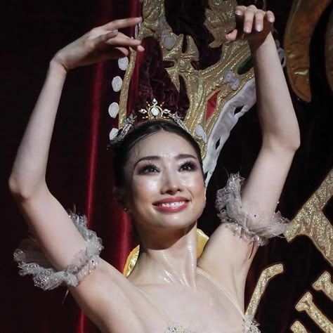 Akane Takada, Sleeping Beauty Ballet, The Royal Ballet, Ballet Beauty, Shes Amazing, Ballet Photography, Royal Ballet, Ballet Dancers, Opera House