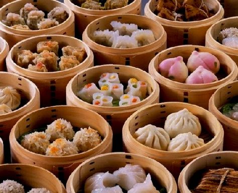 Dumpling devotees, look no further than these delicious yum cha houses to get your dim sum fix. Chinese Dessert, Chinese Restaurant, Dim Sum, Best Breakfast, I Love Food, Dumplings, Food For Thought, Good Eats, Asian Recipes