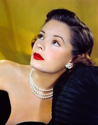 Jane Greer, Vintage Actresses, Vintage Hollywood Glamour, Old Hollywood Movies, Art Of Seduction, Old Hollywood Stars, Classic Actresses, Hollywood Icons, Hollywood Glam