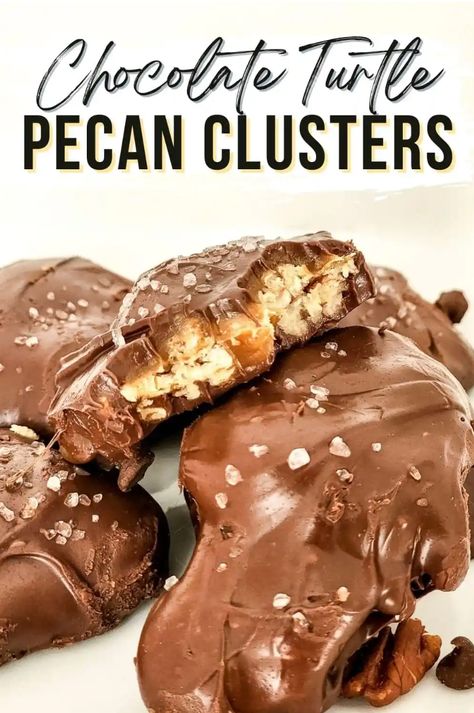 Pecan Clusters Recipe, Pecan Turtles Recipe, Turtle Clusters, Pecan Clusters, Pecan Pie Bark, Turtle Recipe, Pecan Turtles, Chocolate Turtle, Chocolate Clusters