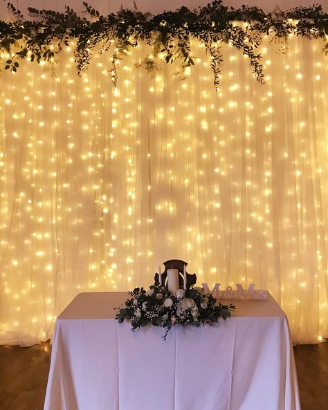 Wedding Curtain Backdrop, Curtain Lights Wedding, Fairy Lights Curtain, Christmas Tree Bedroom, Wedding Fairy Lights, Fairy Lights On Wall, Lights For Christmas Tree, Curtain Fairy Lights, Fairy Light Backdrops