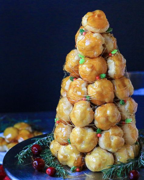 Croquembouche Using Premade Cream Puffs — Jillian Rae Cooks Crochembuche Recipes, Cream Puff Tower How To Make, Cream Puff Display, Crocumboche Tower, Cream Puff Christmas Tree, Cream Puff Ideas, Croquembouche Christmas, Christmas Croquembouche, Christmas Cream Puffs