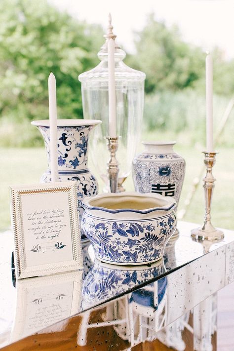 chinoiserie bar decor wedding reception Chinoiserie Party, Blue Willow Wedding, Chinoiserie Wedding, Porcelain Wedding, Blue White Weddings, Something Blue Bridal, White Bridal Shower, Blue Bridal Shower, Blue Chinoiserie