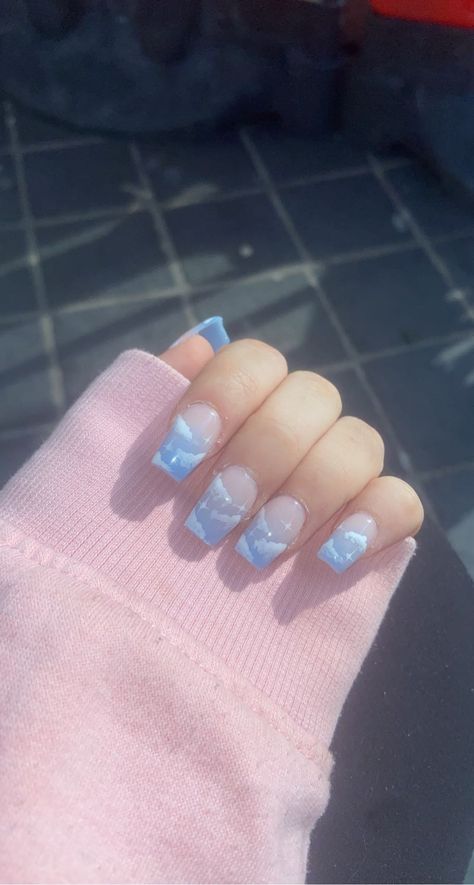 Blue Shorts Nails, Cloudy Nail Design, Dreamy Blue Nails, Light Sky Blue Nails, Cloudy Acrylic Nails, Nails For 11 Year Girl, Blue Medium Nails, Blue Cloud Nails, Cloudy Nails