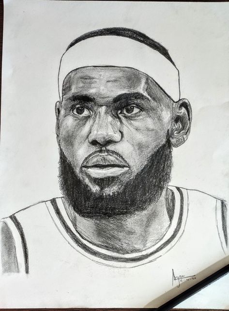 Lebron Portrait, Lebron James Drawing, Nba Drawings, Movie Character Drawings, Shade Drawing, Basketball Drawings, Nba Artwork, Shading Drawing, Ball Drawing