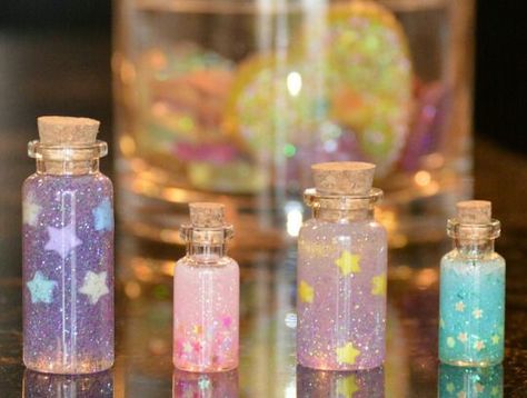 Bottle of fairy dust n magic Pastel Cupcakes, Mini Glass Bottles, Miniature Bottles, Kaleidoscopes, Bottle Jewelry, Bottle Charms, Craps, Glass Bottle Crafts, Bottle Necklace