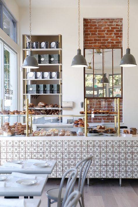 European Bakery, Bakery Counter, Best Rooms, Bakery Interior, South Shore Decorating, Interior Vintage, Elderly Home, European Home Decor, Counter Design