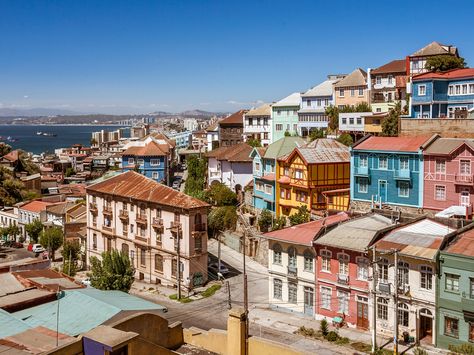 Chile's seventh-largest city, Valparaíso, gets outsized attention for its beauty. Cute Towns In America, Coastal City, Latin America Architecture, Coastal Towns Usa, Virginia Coastal Towns, South American Countries, Living Modern, Colorful Places, American Architecture