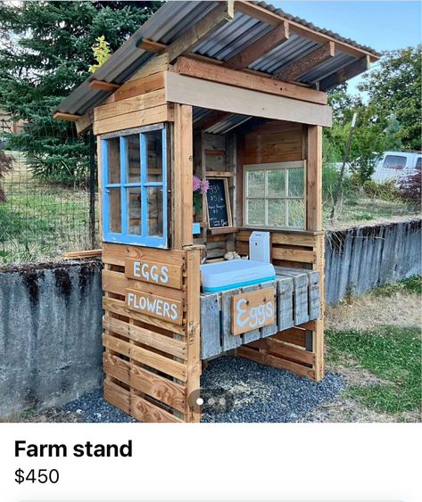 Driveway Farm Stand, Egg Stands Roadside, Farm Stand Plans, Mobile Farm Stand, Diy Farm Stand, Farm Stand Ideas, Veggie Garden Layout, Selling Eggs, Roadside Stand