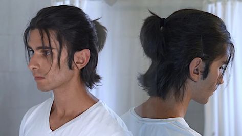 Half Man Bun Hairstyles For Men, Men Half Up Hair, Half Up Man Bun, Eren Yeager Man Bun, Man Hairstyle Long Hair, Man Hair Bun Hairstyles, Men Bun Hairstyle, Messy Long Hairstyles Men, Long Thick Hair Hairstyles Men