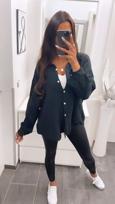 Kino Outfit, Outfit For Petite Women, Outfits For Petite, Outfit Inspo Spring, Damen Outfit, Neue Outfits, Office Outfits, Outfits With Leggings, Modest Outfits