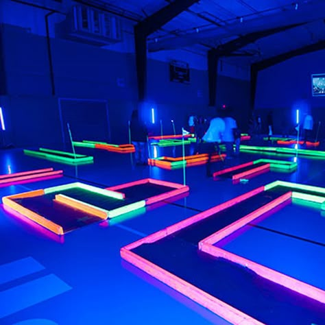 Glow Mini Golf, Glow In The Dark Mini Golf, Blacklight Mini Golf, American Sports Bar, Outdoor Mini Golf, Mini Golf Games, Putt Putt Golf, Church Inspiration, Diy Glow