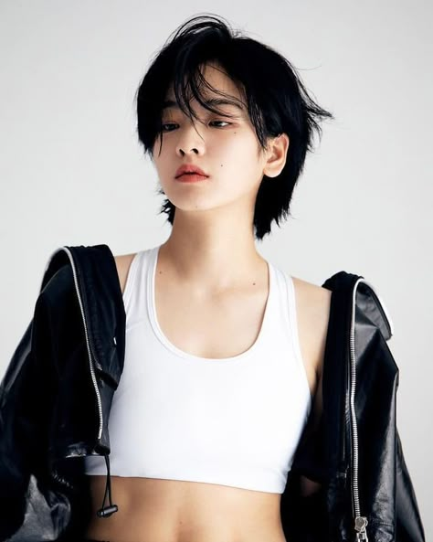 Korean Short Hairstyle, Lee Jooyoung, Lee Joo Young, Short Black Hair, Short Hairstyle, Cortes De Cabello, Hair Cut, Hair Inspo, Black Hair