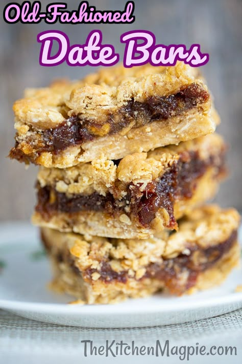 Date Squares Recipe, Date Recipes Desserts, Desert Bars, Magic Cookie Bar Recipe, Date Bar, Date Cookies, Date Squares, Homemade Strawberry Sauce, Date Bars