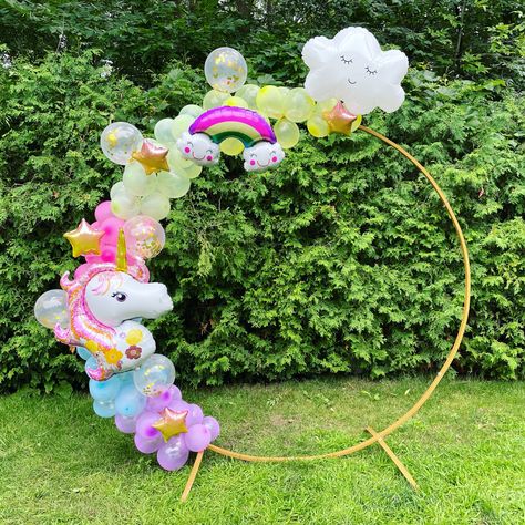 How to unicorn balloon garland with Liliana da Silva Unicorn Balloon Ideas, Unicorn Balloon Garland, Cloud Balloons, Unicorn Balloons, Sweets Party, Minnie Mouse Birthday Cakes, Unicorn Themed Birthday Party, Unicorn Balloon, Round Balloons