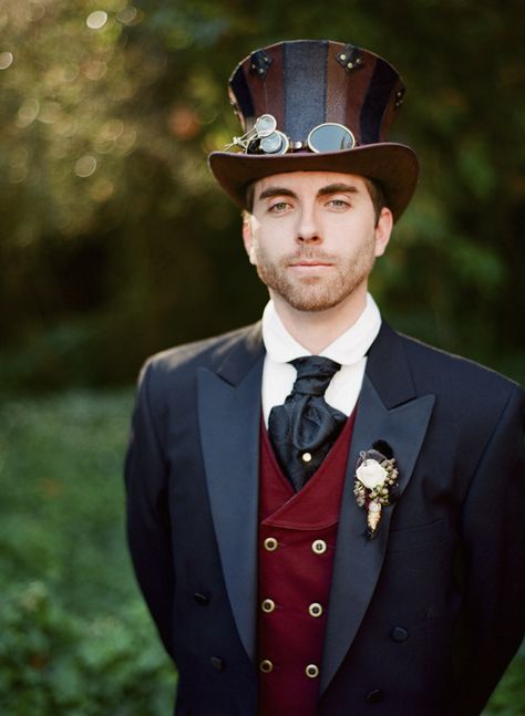 love this look! so not Matt, though. who can I dress up like this?? Faerie Wedding, Victorian Steampunk Wedding, Steampunk Shop, Punk Wedding, Steampunk Men, Mode Steampunk, Steampunk Theme, Lovely Wedding Dress, Lady Like