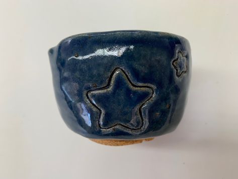 Pinch Pots Ideas, Pinch Pot Ideas Ceramics, Clay Bowl Ideas, Pinch Pot Mug, Pinch Pot Ideas, Ceramic Pinch Pots, Ceramics Pottery Bowls, Pinch Pot, Clay Stuff