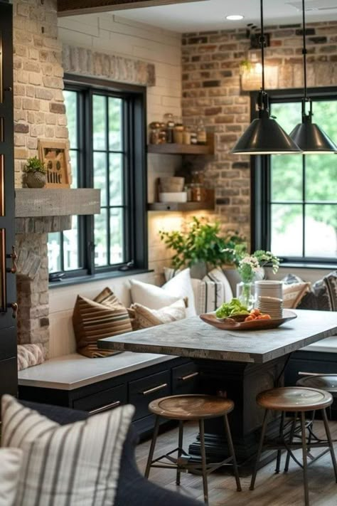 Stile Joanna Gaines, Maine Kitchen, Barndominium Interior, Eating Area, Farmhouse Kitchen Design, Brick Walls, Kitchen Design Decor, House Interiors, Refurbished Furniture