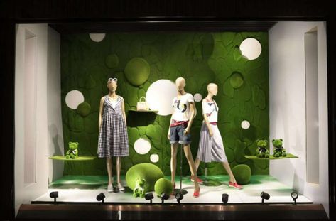 Living Spring Window Display | Visual display Supplier Spring Visual Merchandising, Abstract Mannequins, Spring Window Display, Summer Window Display, Light Tunnel, 포트폴리오 레이아웃, Spring Window, Display Props, Shop Window Design