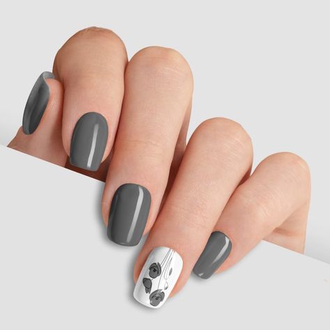 Grey Flower Nails, Gray Nails With Flowers, Nail Art Designs Grey, White Flower Nail Art, Gray Nail Art, Floral Nail Art Designs, Grey Nail Art, Grey Nail Designs, Short Gel Nails