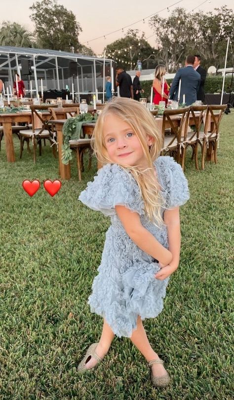 Posie Rayne Labrant, Posie Labrant, Labrant Family, Cole And Savannah, Kids Styles, Happy Family, Dance Moms, Future Kids, Picture Poses