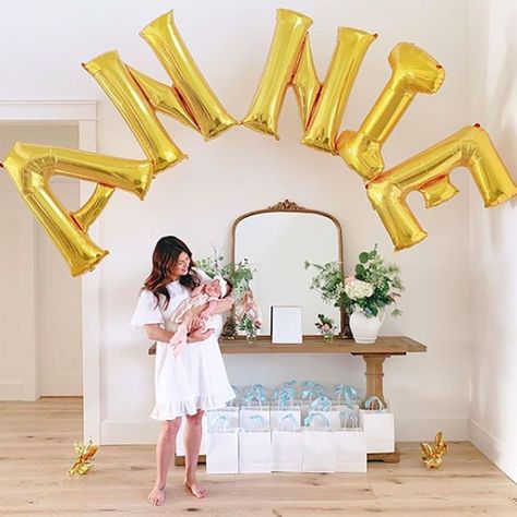 Co-host of HGTV Canada's "Love It or List It Vancouver” & Former Bachelorette, Jillian Harris, shares details of Annie's dreamy sip and see. Sip N See, Welcome Baby Party, Love It Or List It, Favorite Sibling, Sip And See, Jillian Harris, Baby Blessing, Toddler Travel, Baby Sprinkle