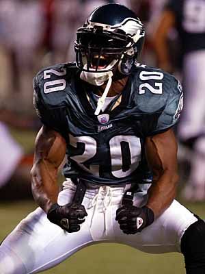 Brian Dawkins Brian Dawkins Wallpaper, Eagles Football Team, Philadelphia Eagles Wallpaper, Football Pads, Cool Football Pictures, Brian Dawkins, Football Poses, Philadelphia Eagles Football, Philadelphia Eagles Fans