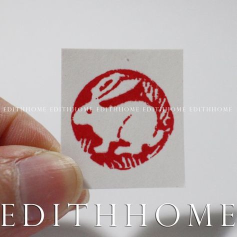 Rabbit Stone Seal - 2cm Chinese Zodiac Rabbit Year Stamp Chop (Round) w/. Gift Box (Free Shipping) Chinese Stamp, Chinese Rabbit, Chinese Zodiac Rabbit, Zodiac Rabbit, Rabbit Year, Chinese New Year Crafts, Chinese Typography, Chinese Embroidery, Alchemy Symbols