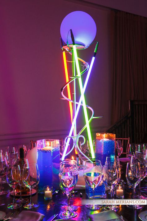 Glow Centerpieces, Led Centerpieces, Cyberpunk Theme, Euphoria Prom, Neon Lights Party, Hoco 2023, Neon Decorations, Mitzvah Centerpieces, Pearl Centerpiece