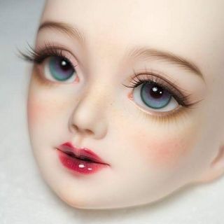 Pauli Anne (@paulianne.dolls) • Instagram photos and videos Eyes Craft, Bjd Eyes, Resin Eyes, Doll Face Paint, Glass Dolls, Craft Eyes, Sculpted Doll, Realistic Eye, Realistic Dolls