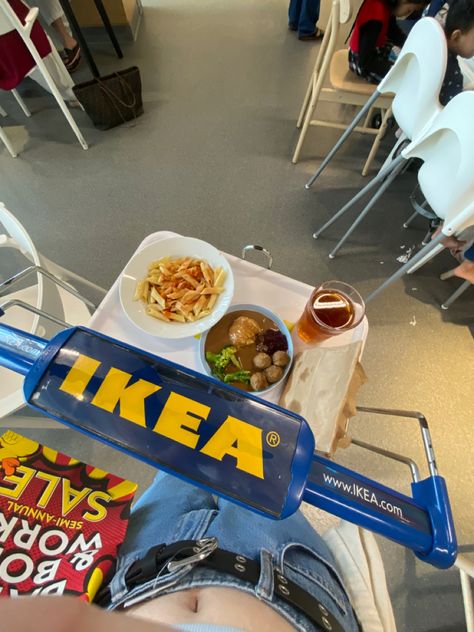 Ikea Date Aesthetic, Ikea Aesthetic Store, Ikea Shopping Aesthetic, Ikea Aesthetic, Ikea Pictures, Ikea Shopping, Aesthetic Fit, Ikea Food, Foto Aesthetic